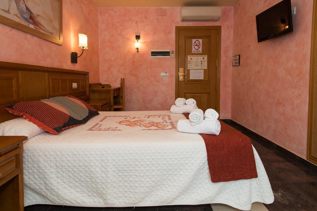 Hotel La Barca Pedro Munoz Luaran gambar
